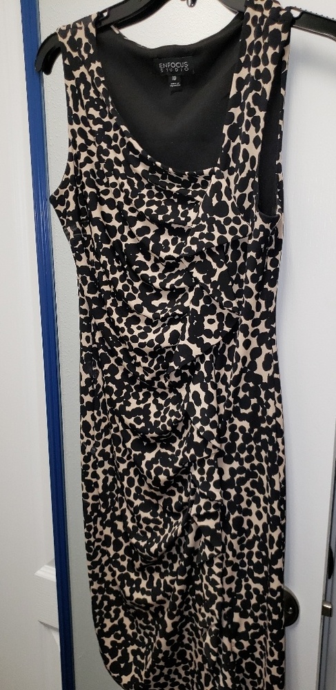 Leopard print soft and stretchy work to evening dr